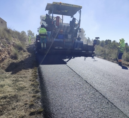 La Consejería de Infraestructuras inicia las obras de mejora de la carretera RM-503 entre Aledo y Totana, cuya actuación cuenta con un presupuesto de 625.000 euros y renovará el firme en unos 9 kilómetros