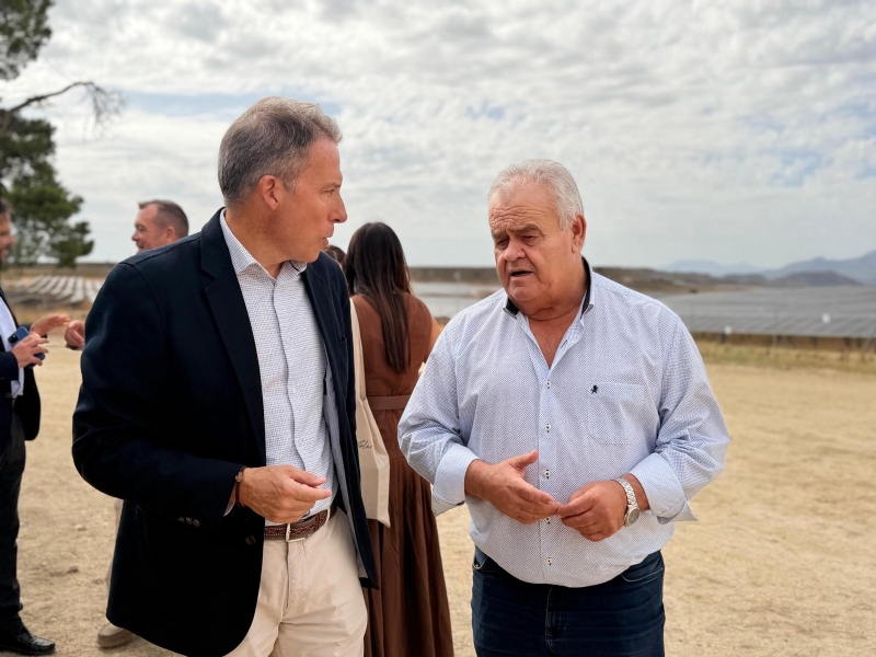 El alcalde y la concejala de Medio Ambiente asisten a la inauguración de la megaplanta fotovoltaica de X-Elio "Lorca Solar", con una inversión de 355 millones de euros en 14 años