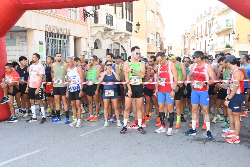 El atleta Mario Molina (C.A. Puertas Lorca) se lleva la XXVIII Subida a La Santa con un tiempo de 27:40; por los 38:18 de la ganadora femenina Alexandra Laculiceanu (Comemillas RC)