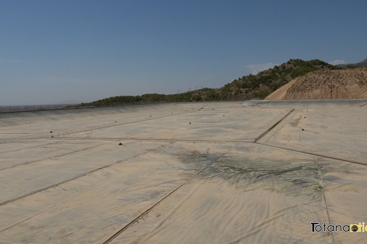 Más de 4000 regantes de Totana se beneficiarán de la nueva infraestructura de riego entregada a la Comunidad de Regantes
