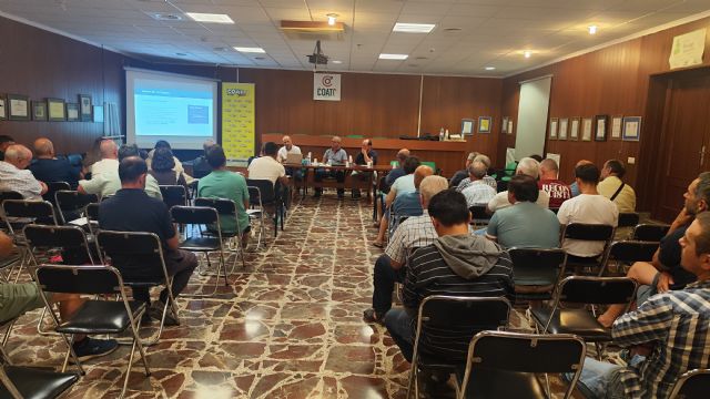 Más de 60 agricultores participan en la Asamblea de COAG Totana, marcada por el agua, las ayudas y las nuevas normativas, Foto 1
