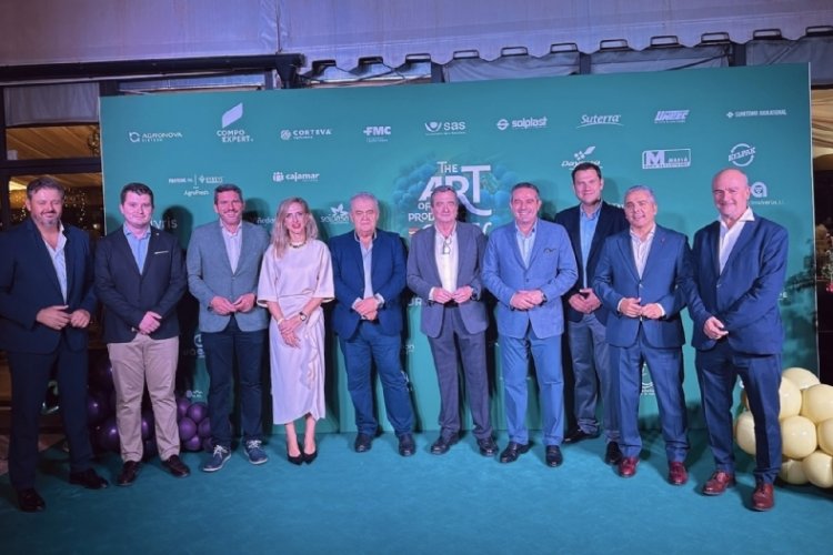Se clausura el 11º Simposio Internacional de la Uva de Mesa con la presencia de empresas y cooperativas de Totana